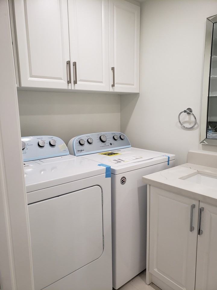 Rue Notre-Dame-de-l'île & Boulevard Sacré-Coeur #2 - Photo 7 of 19