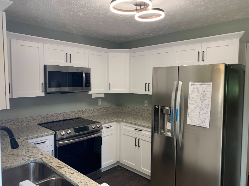 556 Wedgewood Dr - Photo 2 of 41