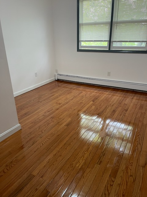 17 Devereux St #4 - Photo 3 of 8