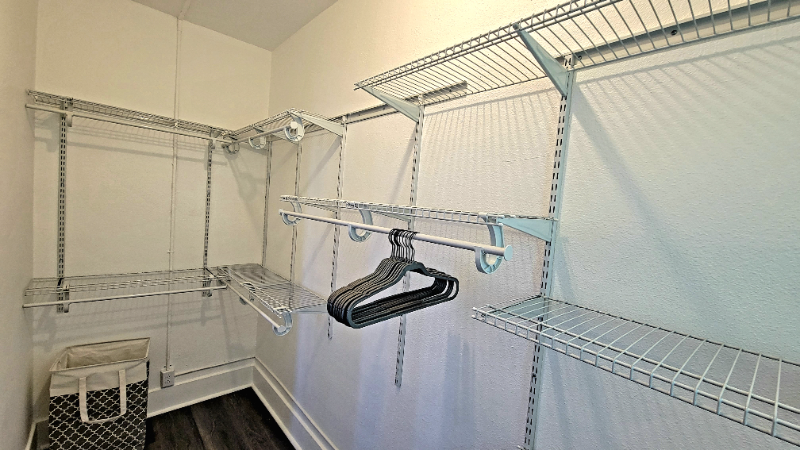 3536 1/2 W 60th St - Photo 7 of 22