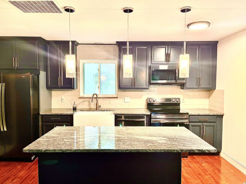 4585 Seneca Dr - Photo 2 of 10