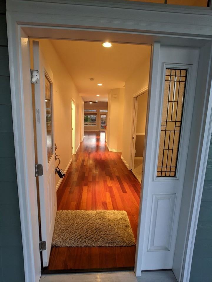 51 Heron Way - Photo 2 of 32