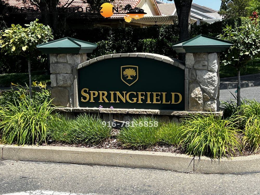 4564 Scenic Dr - Photo 2 of 27