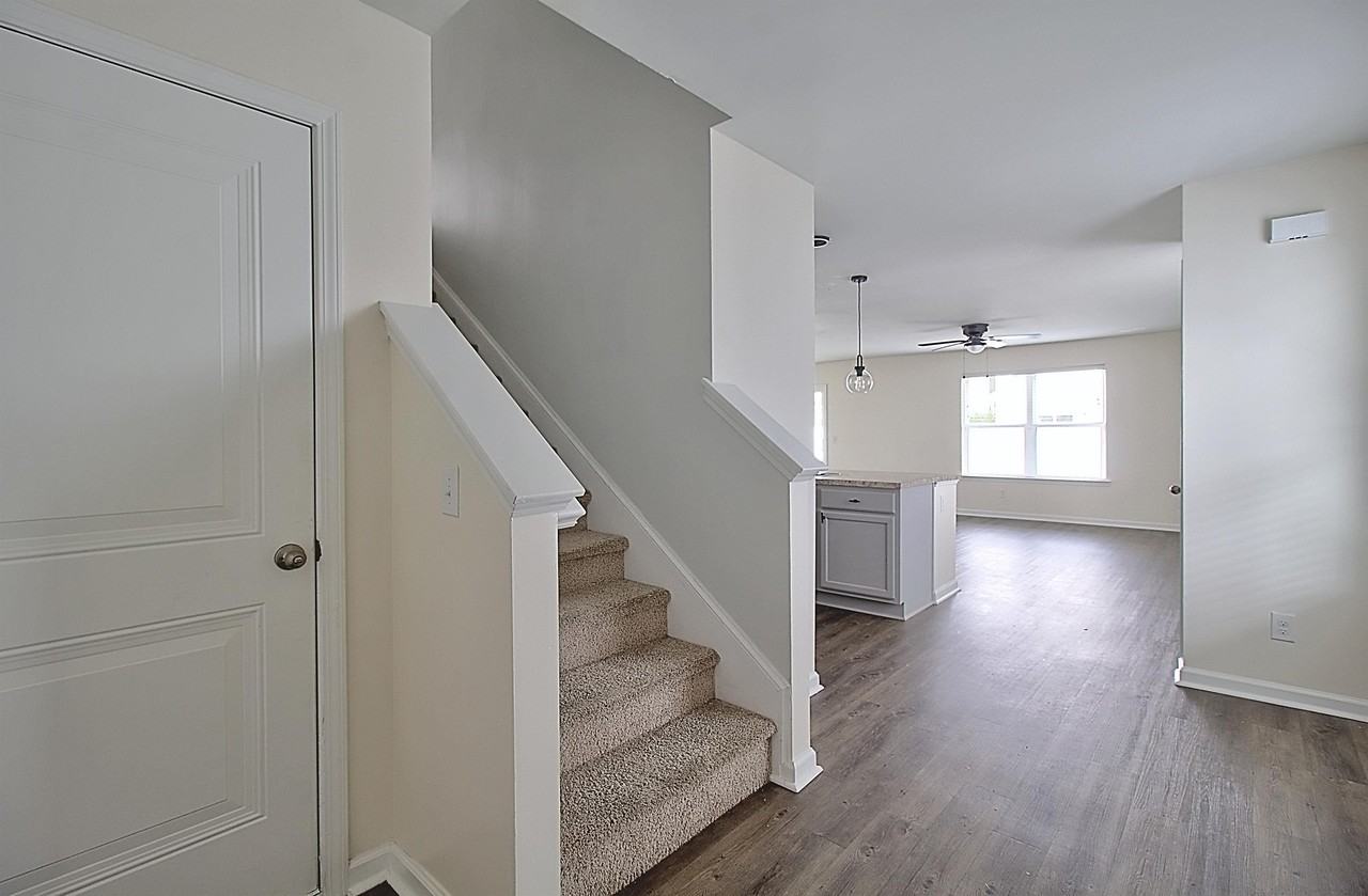 143 Davila St #1 - Photo 3 of 26