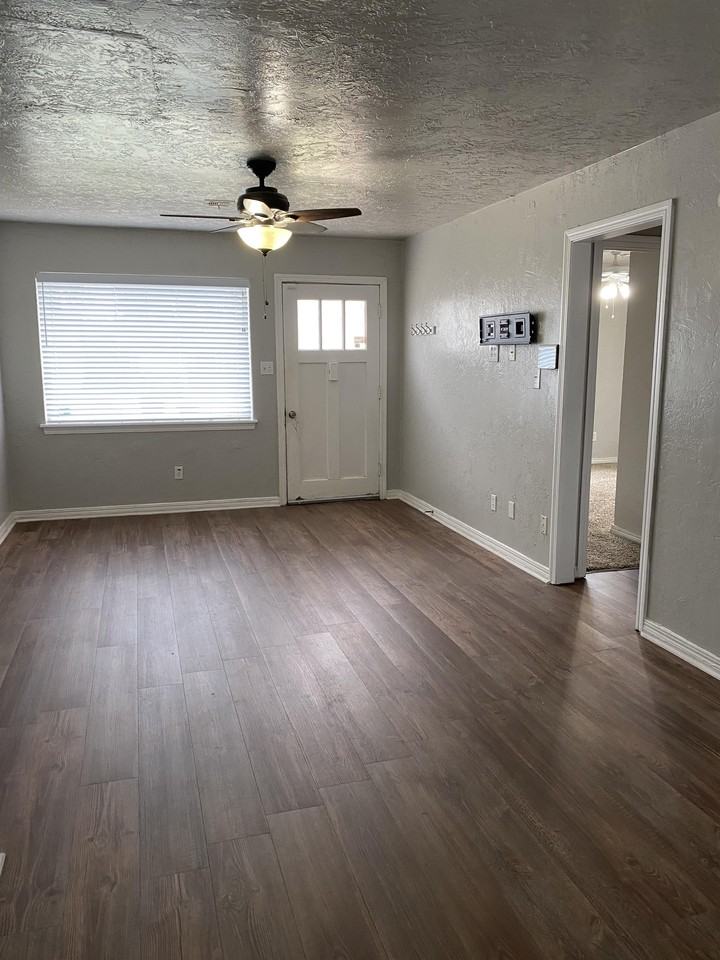 3715 N Hartford St #1 - Photo 4 of 21