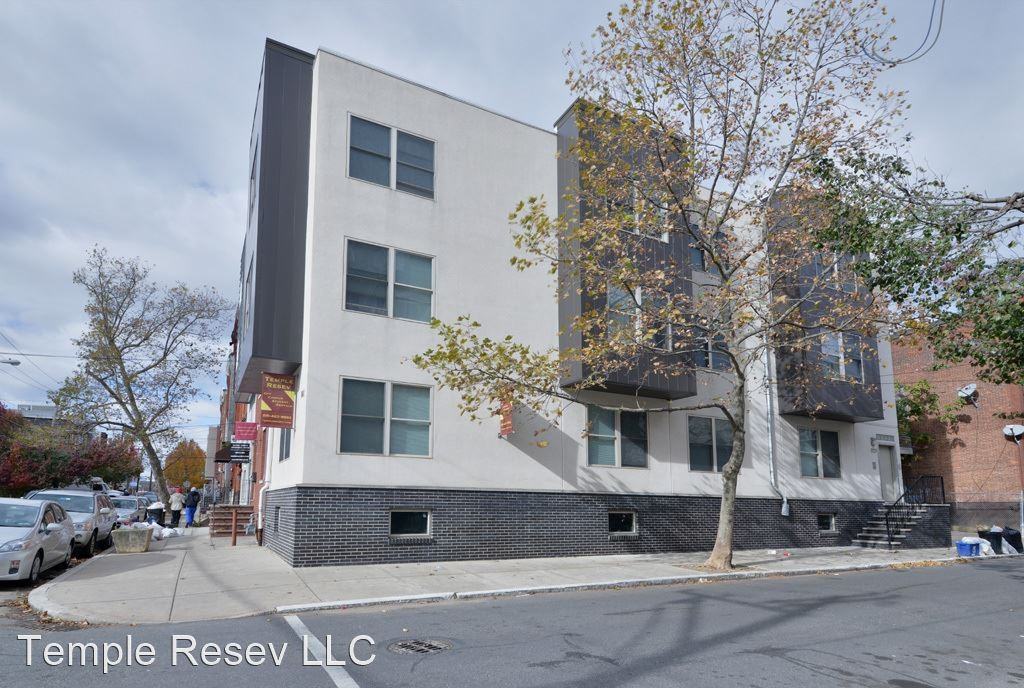 1721 West Montgomery Avenue - Photo 2 of 6