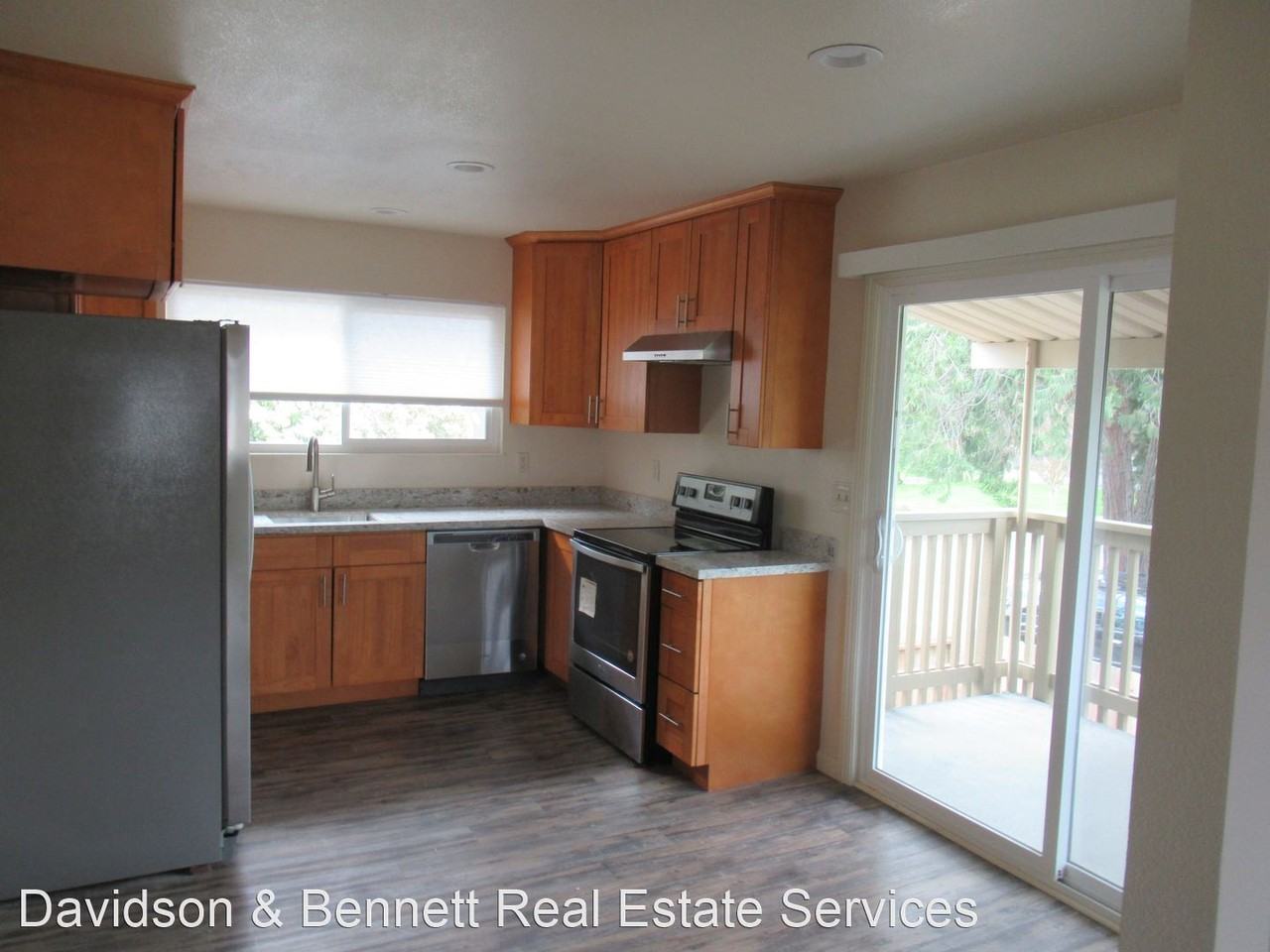 2701 Soscol Ave - Photo 2 of 6