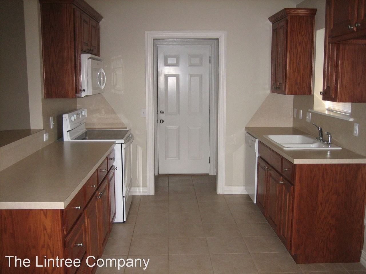 1128 1128 Regency Burkburnett close to Wichita Falls - Photo 3 of 9