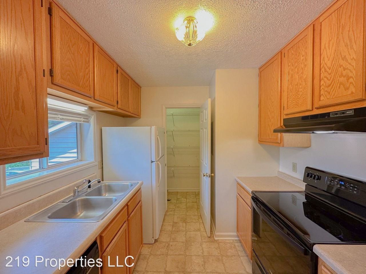 21 Shanna Drive - Photo 2 of 17