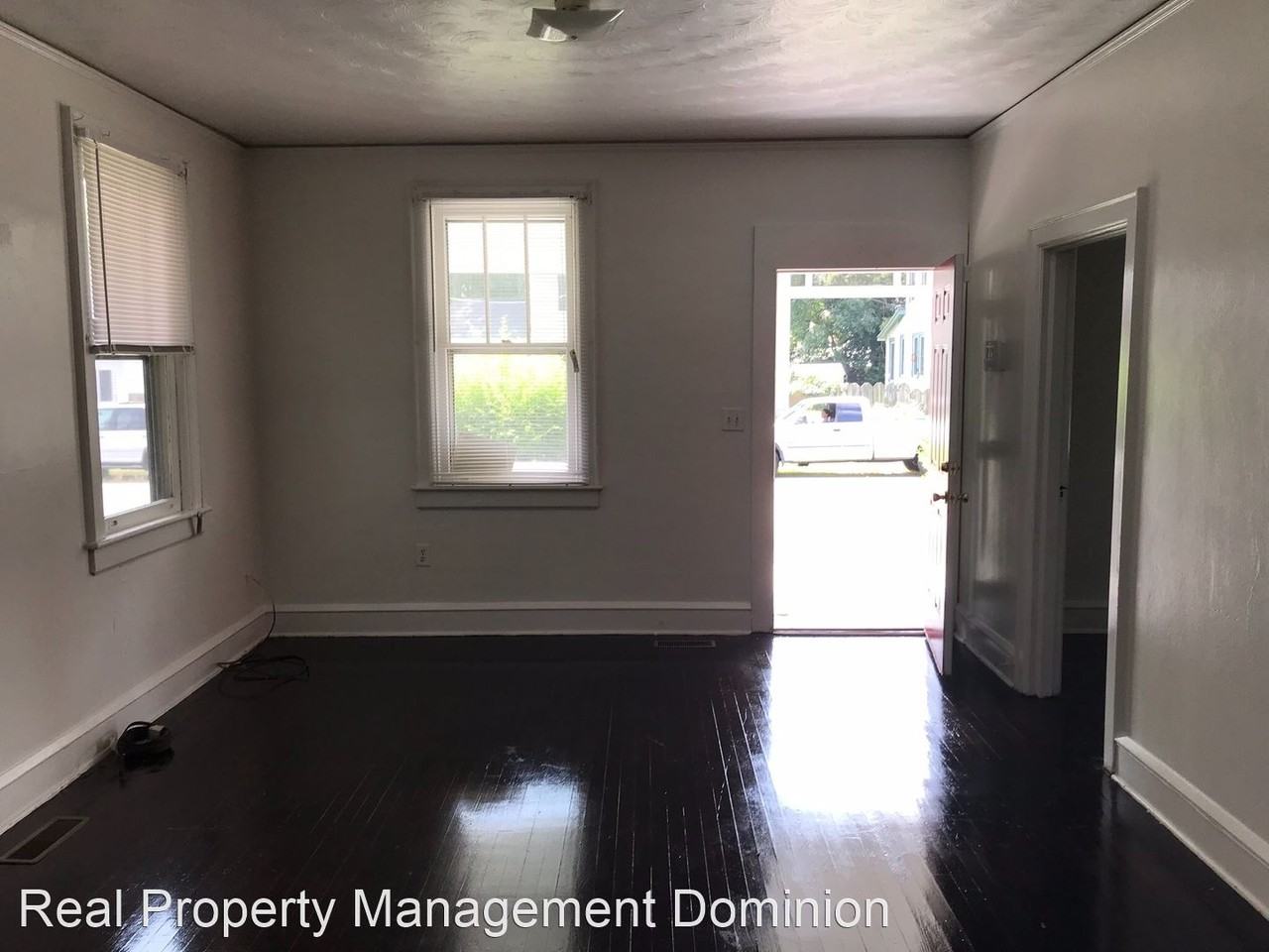 28 W Sherwood Ave - Photo 3 of 11