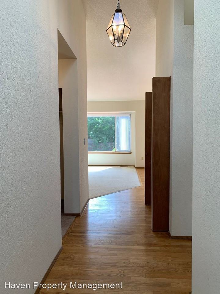 35804 23rd Pl S - Photo 3 of 19