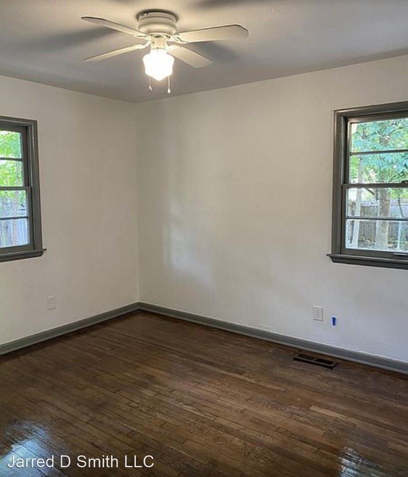 1408 Nw 103rd St - Photo 3 of 6