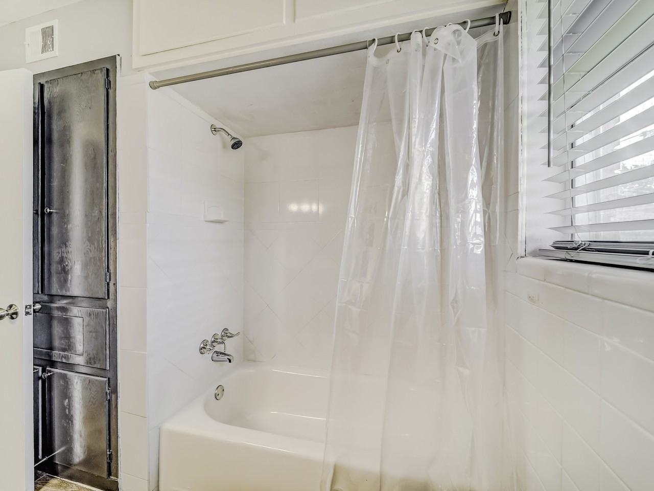 Oak Forest Dr - Photo 2 of 11