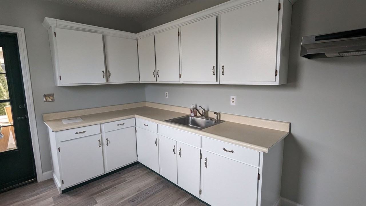 1300 SPRUCE ST - Photo 2 of 7