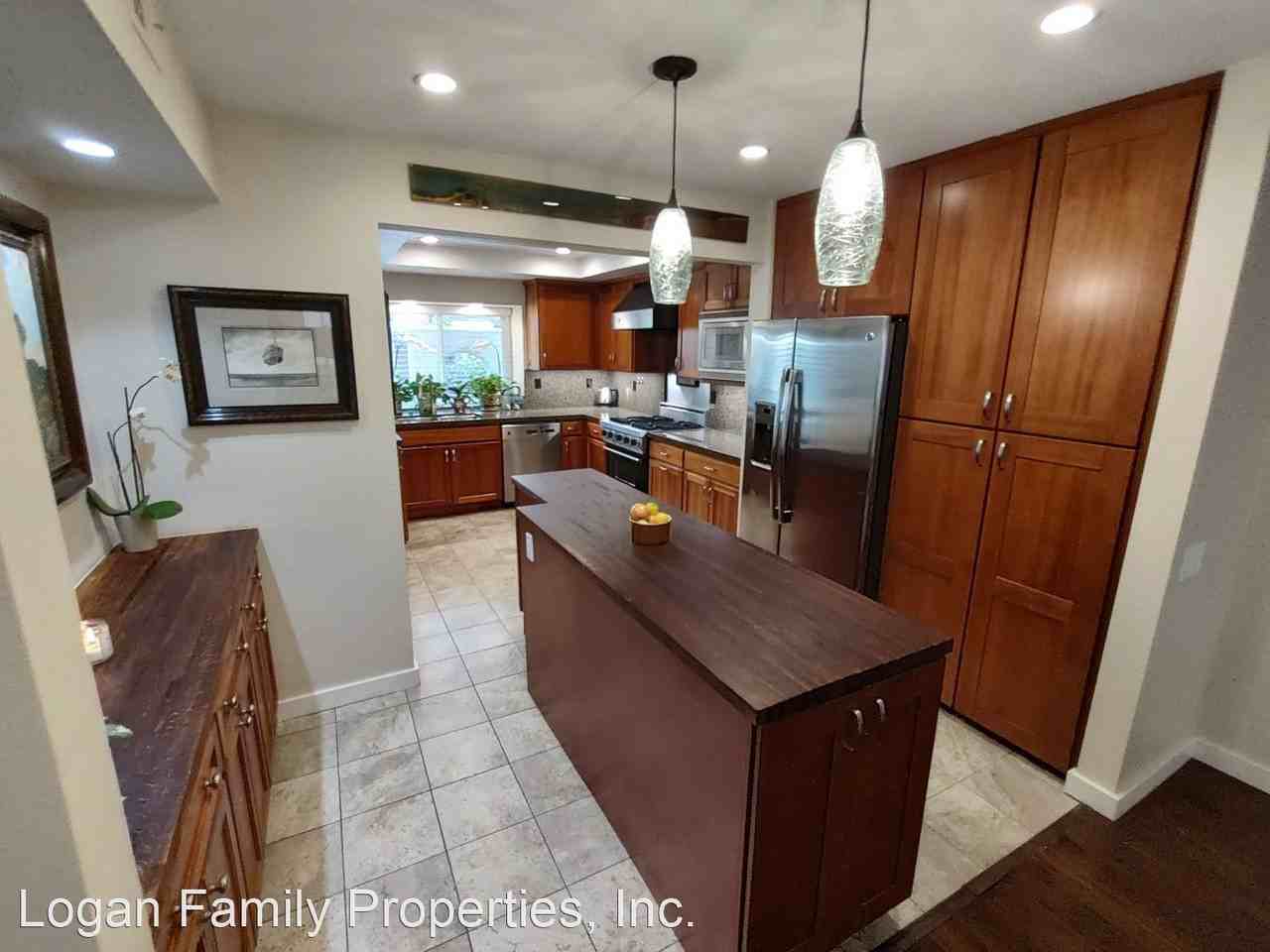 4062 Avenida Brisa - Photo 3 of 19