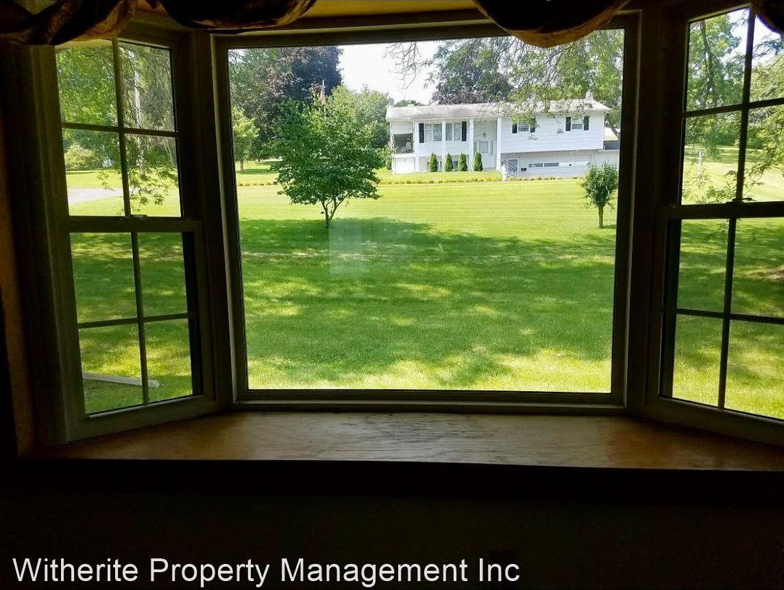 122 Herman St - Photo 2 of 11