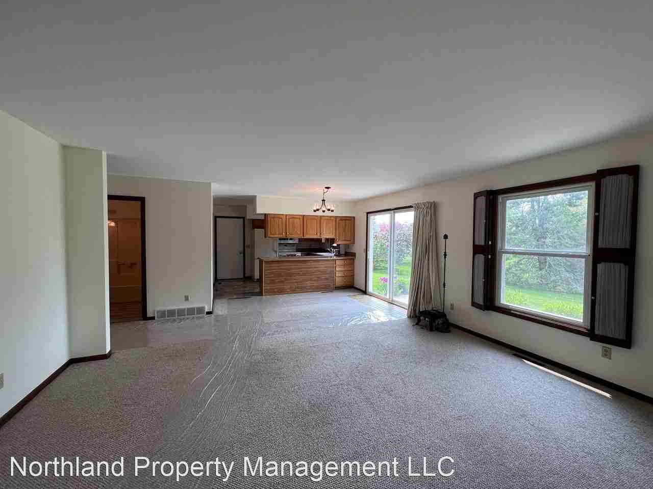 7159 Cherrywood Ct - Photo 3 of 21