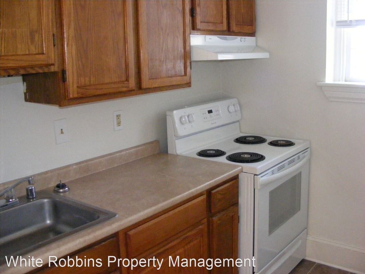 1000 W 8th St - Photo 3 of 8