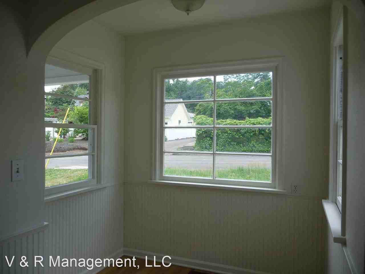 3140 Earhart St S - Photo 3 of 30