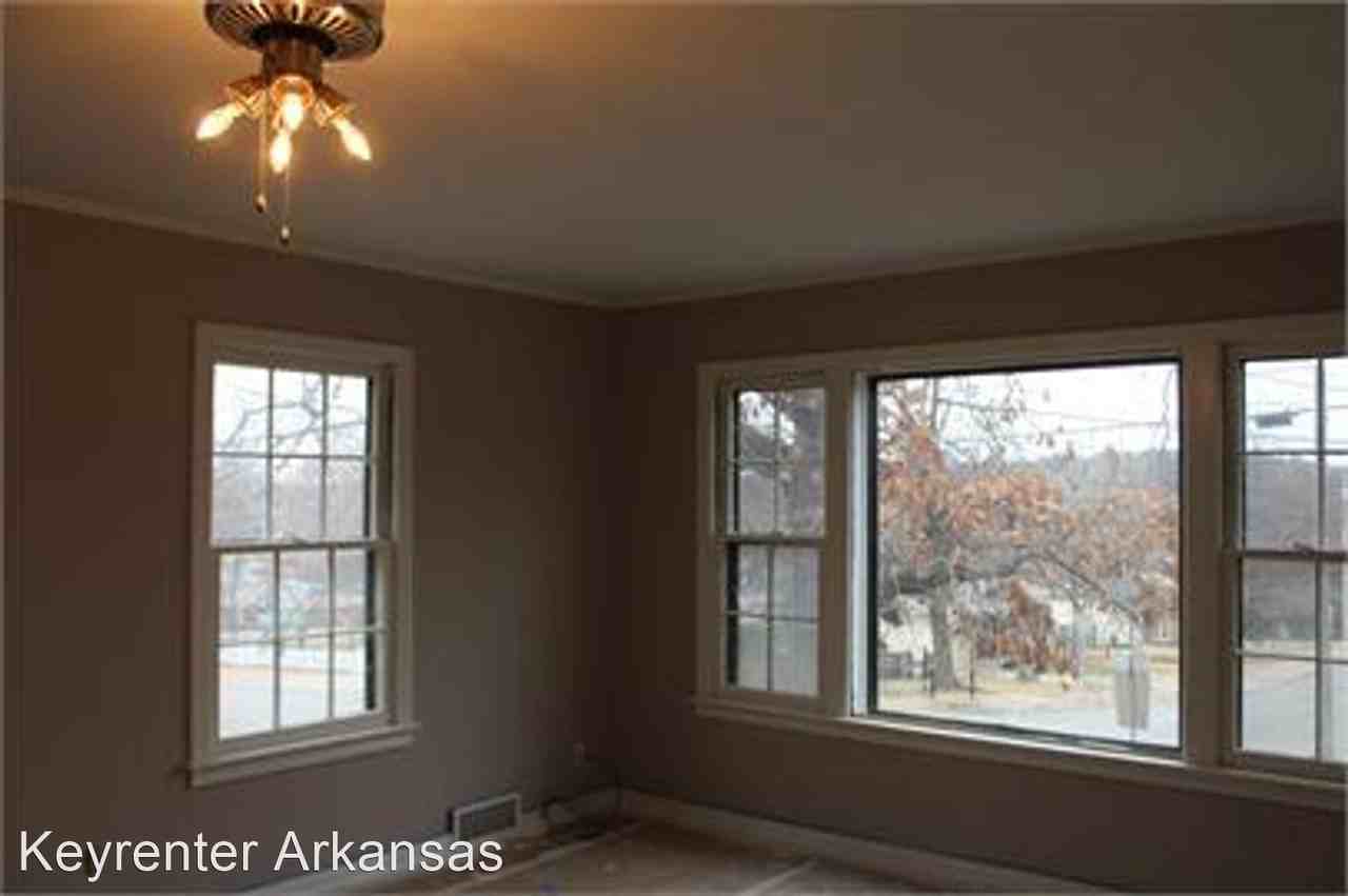 394 N Fletcher Ave - Photo 3 of 5