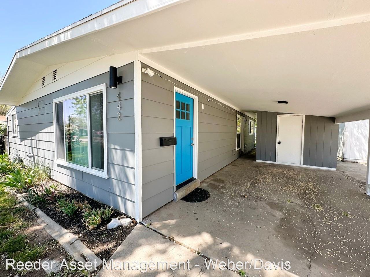 442 W 2350 N - Photo 2 of 23
