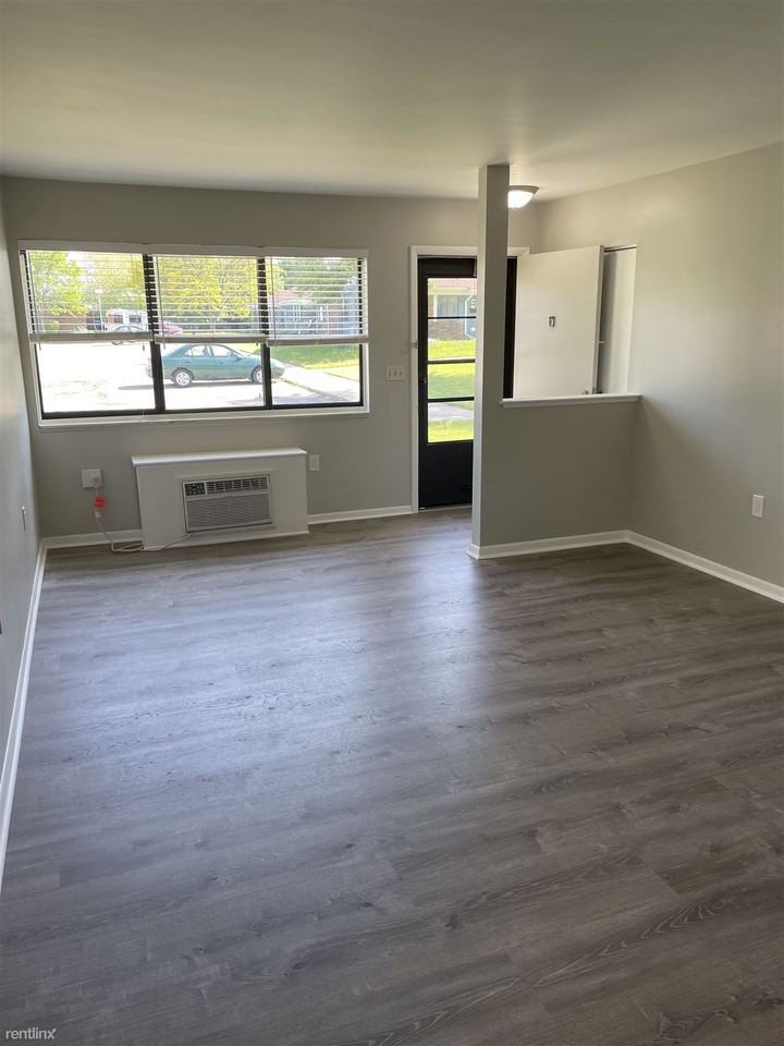 Sunny Knoll Apartments - Photo 2 of 14