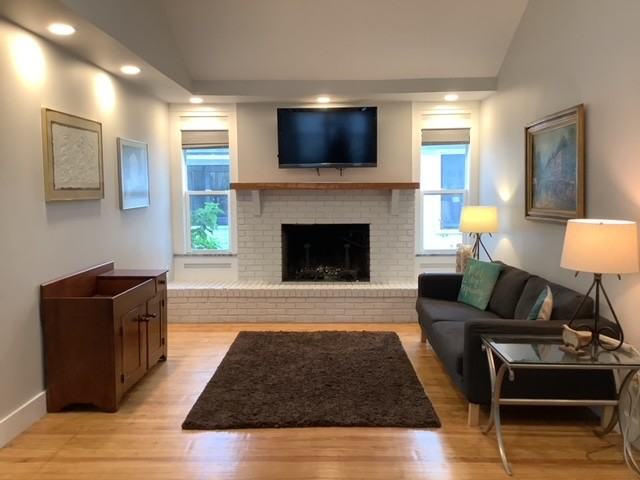 2633 12th St N - Photo 2 of 13