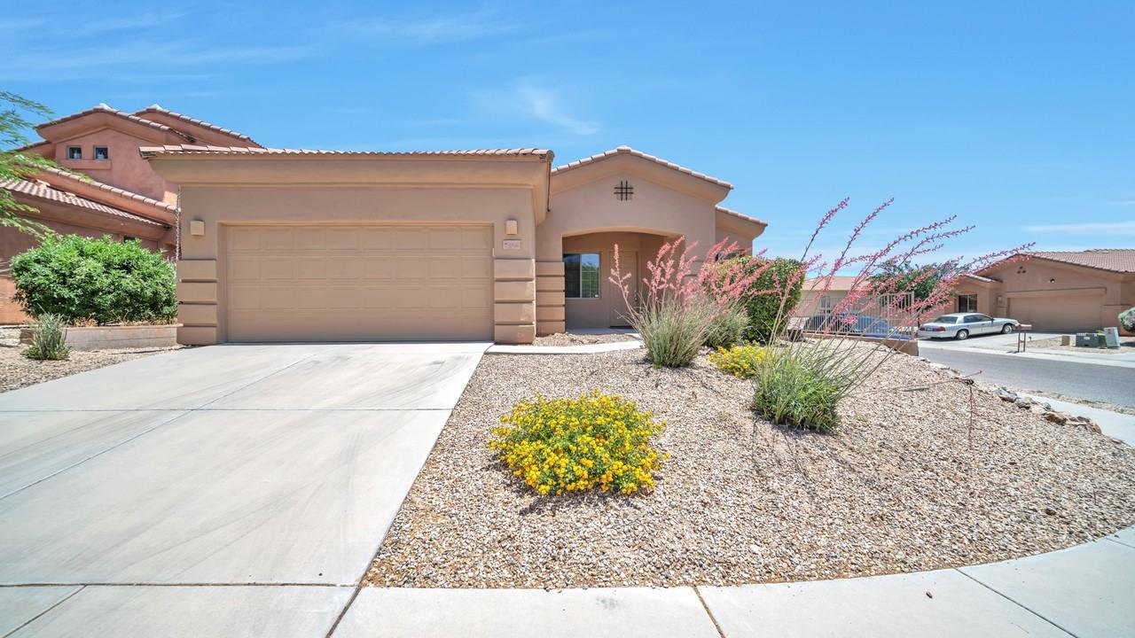 10430 E Rita Ranch Crossing Cir - Photo 2 of 25