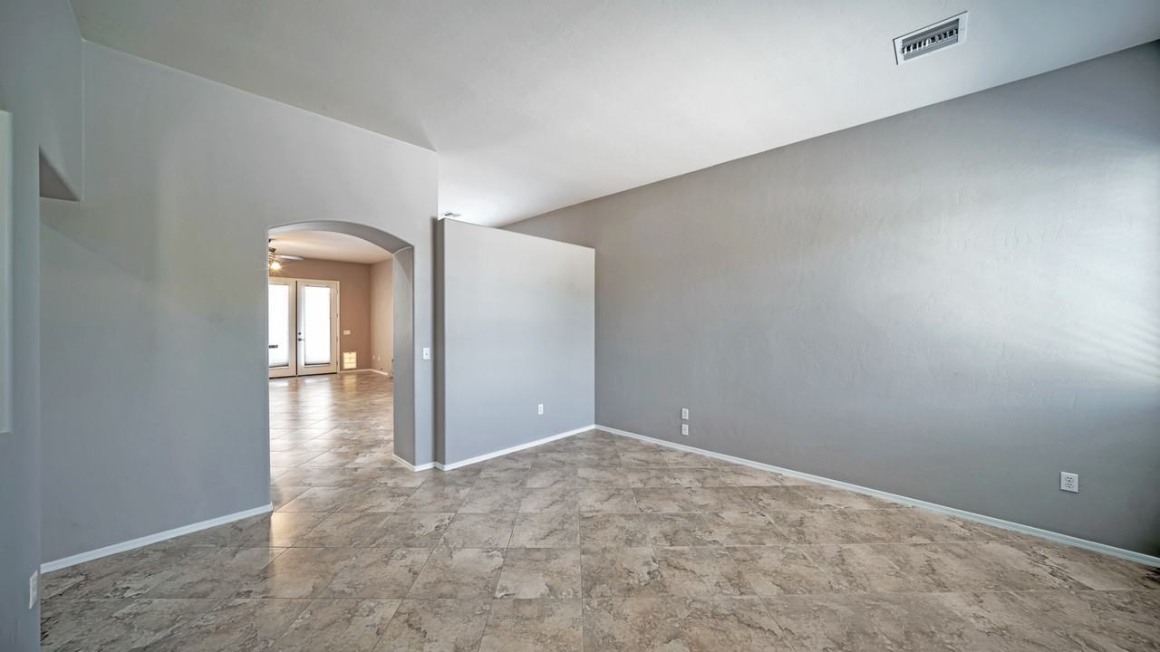 10430 E Rita Ranch Crossing Cir - Photo 5 of 25