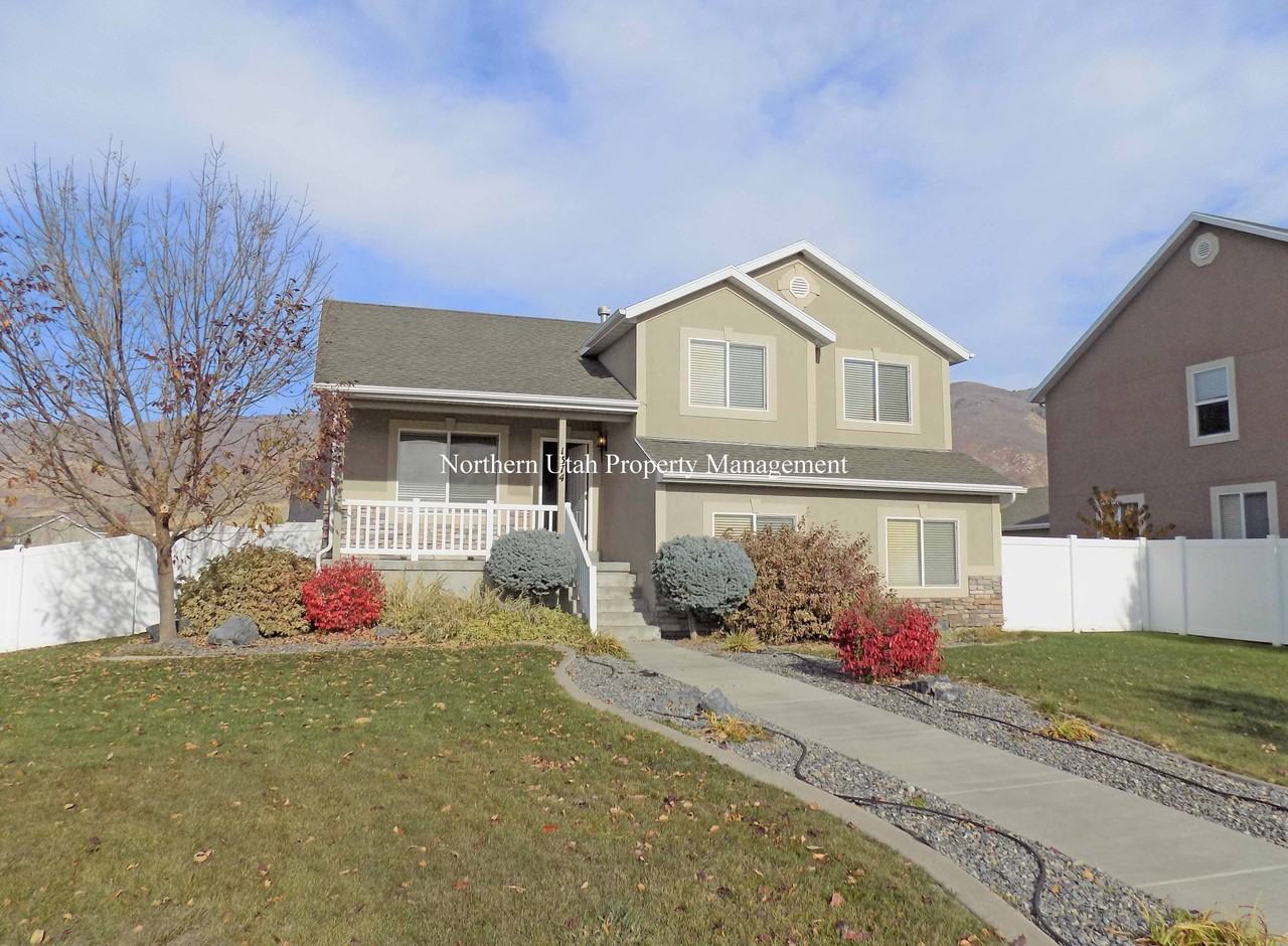 1374 W North Paddock Dr - Photo 2 of 23