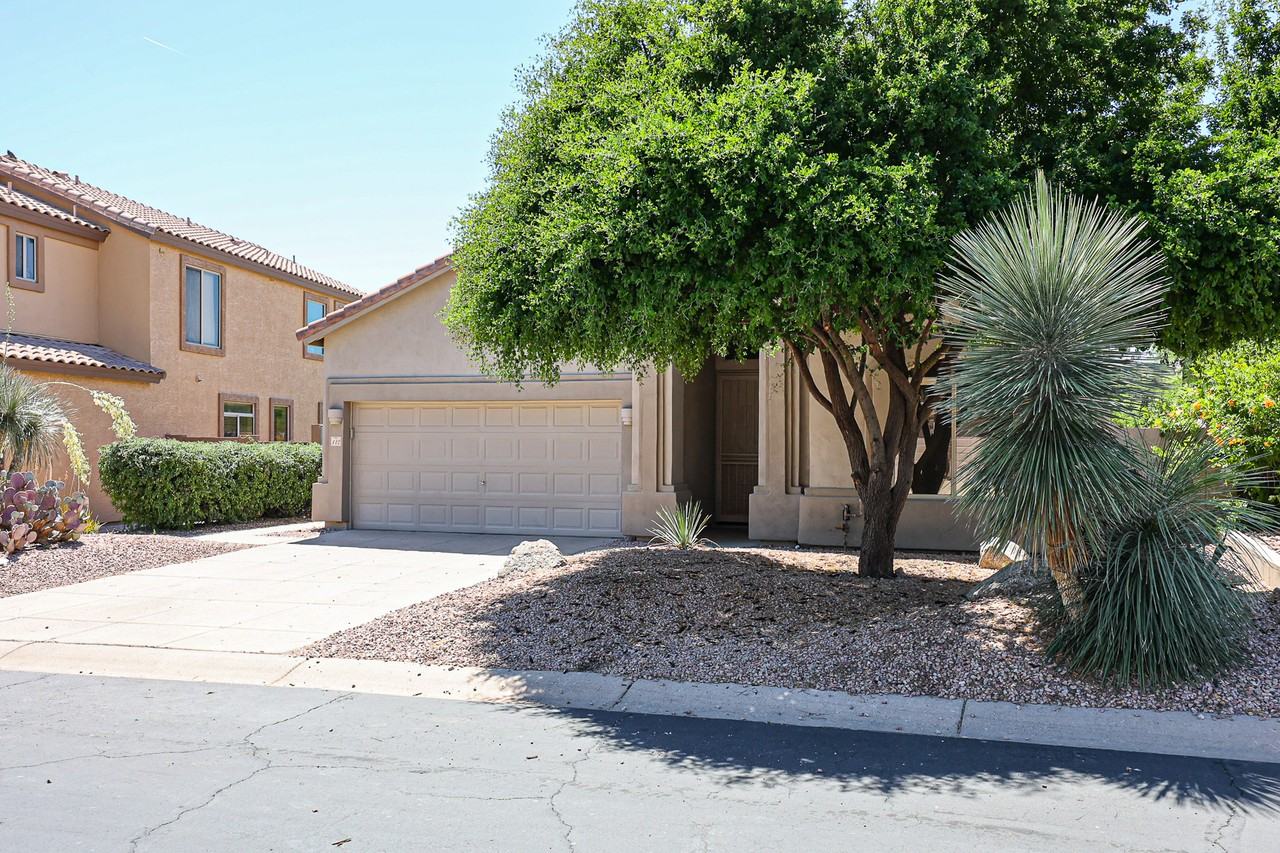 3055 N Red Mtn #142 - Photo 3 of 46