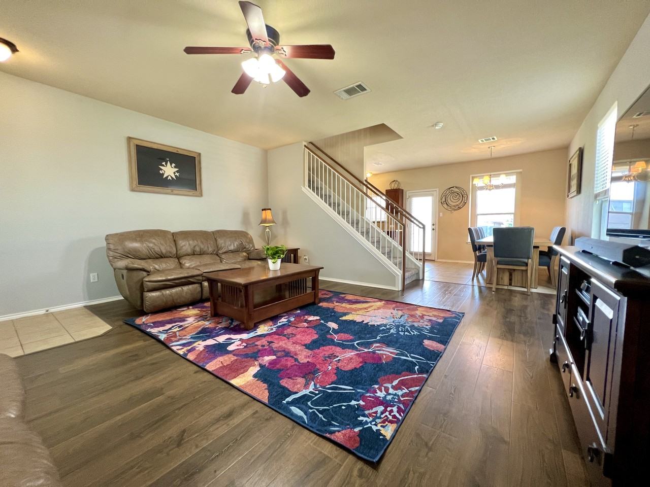 218 Baldwin St - Photo 3 of 29