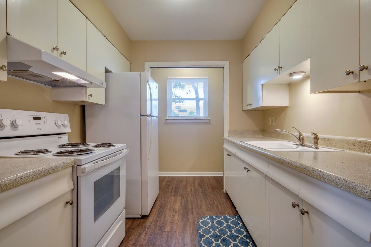 2902 Loop Rd - Photo 6 of 12