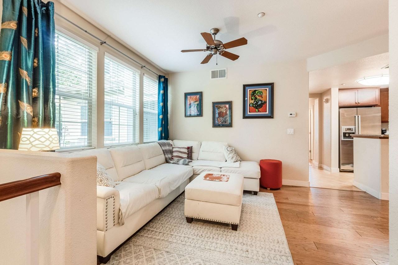 6212 Boulder Ln #5004 - Photo 4 of 44