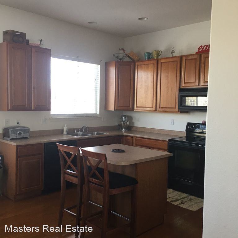 1598 Cherry Hills Ln - Photo 2 of 13