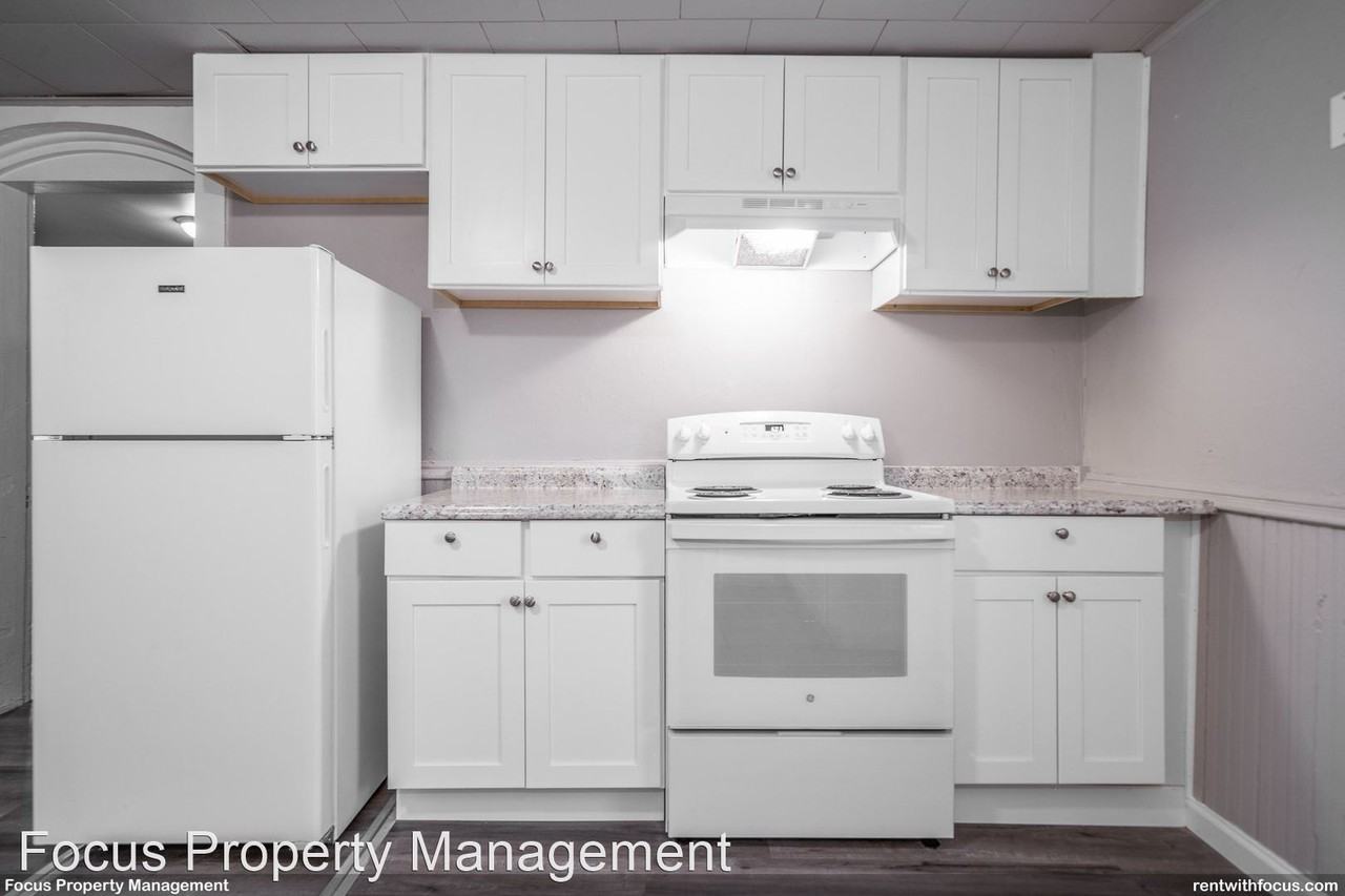 213 Manitowoc St. - Photo 2 of 25