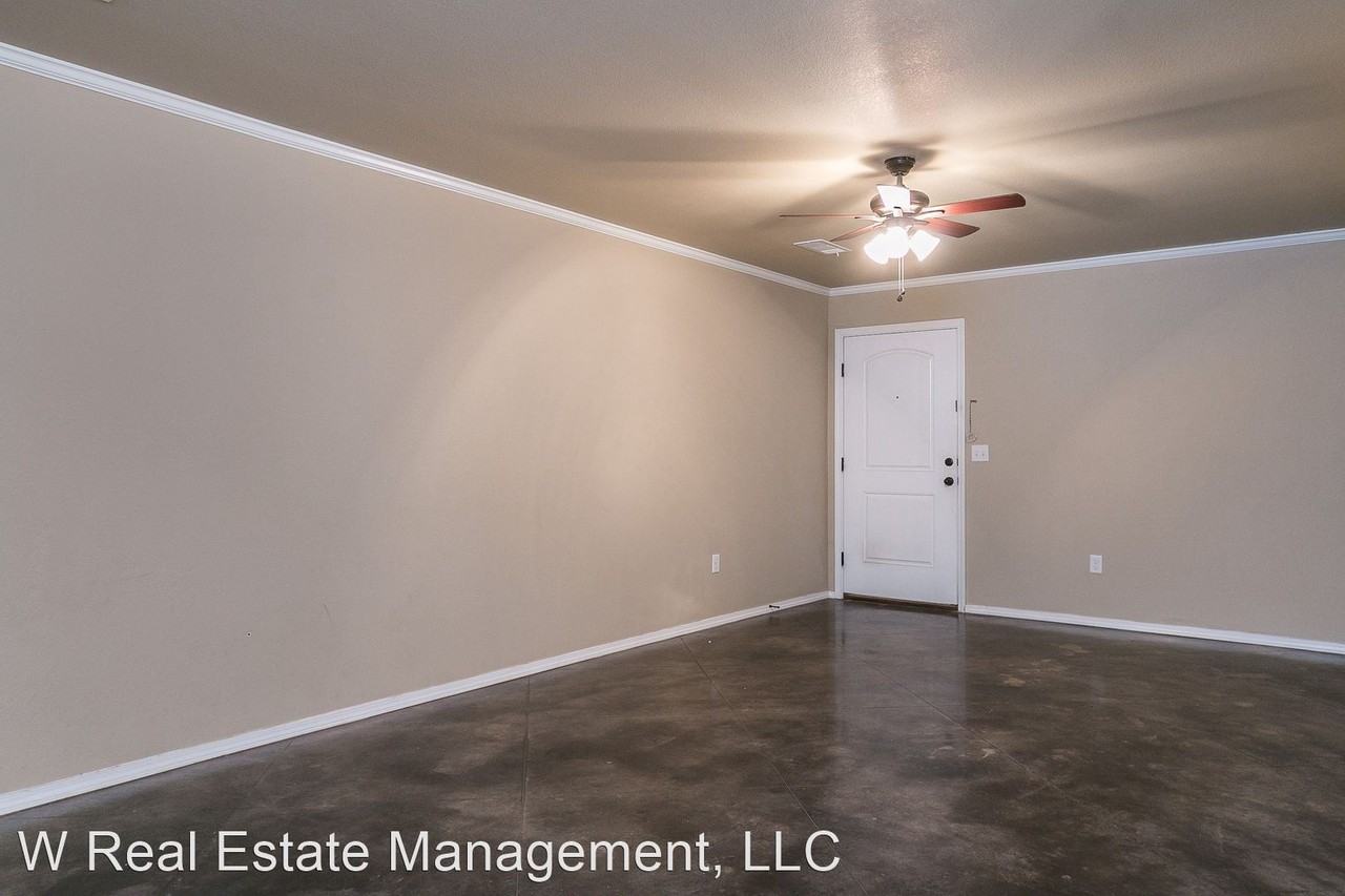 4223 S Williams St - Photo 2 of 18