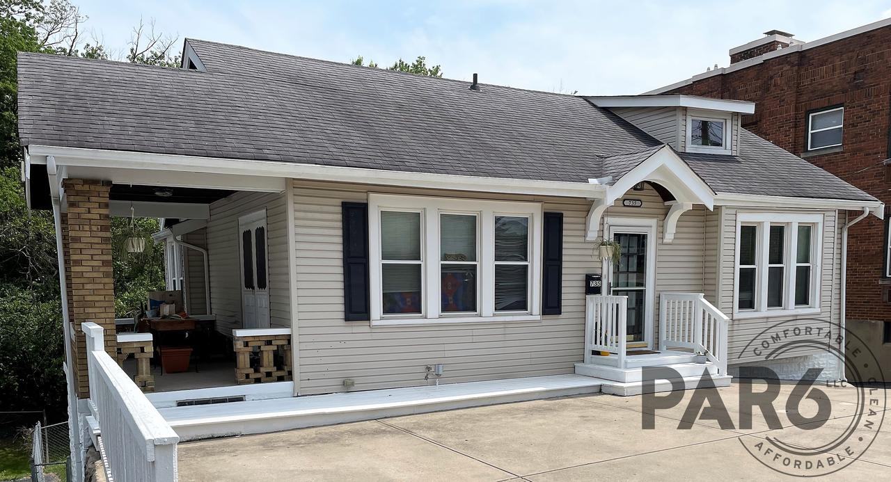 735 South Grand Avenue - Photo 2 of 17