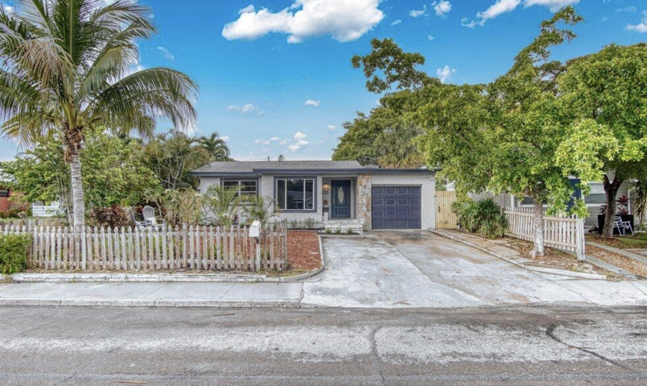 1021 S M St #NA - Photo 2 of 14