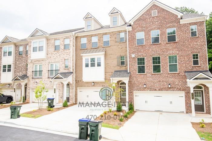 3185 Clairebrooke Ave - Photo 2 of 39