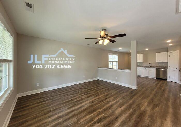 802 Maplewood Ave - Photo 2 of 26