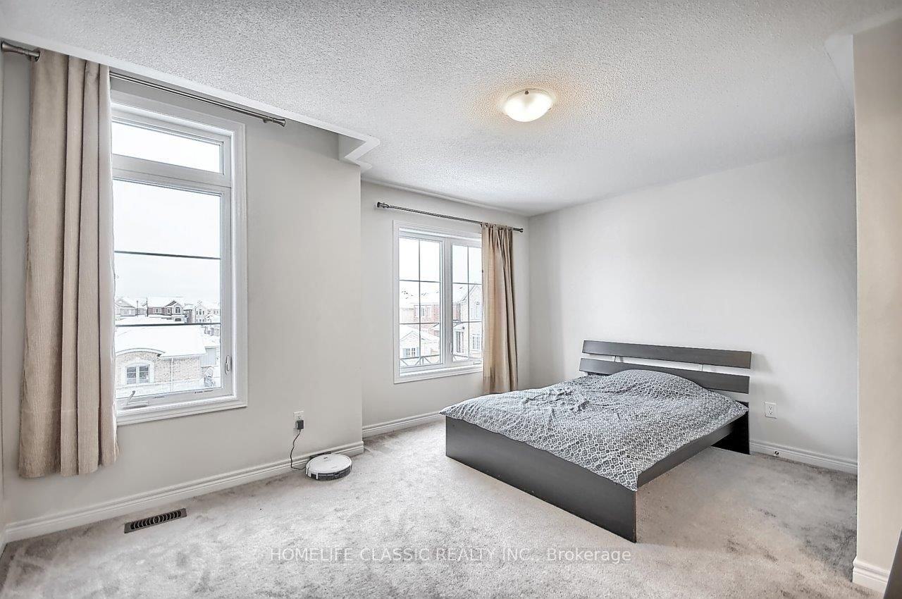 10 Clara May Avenue - Photo 2 of 16