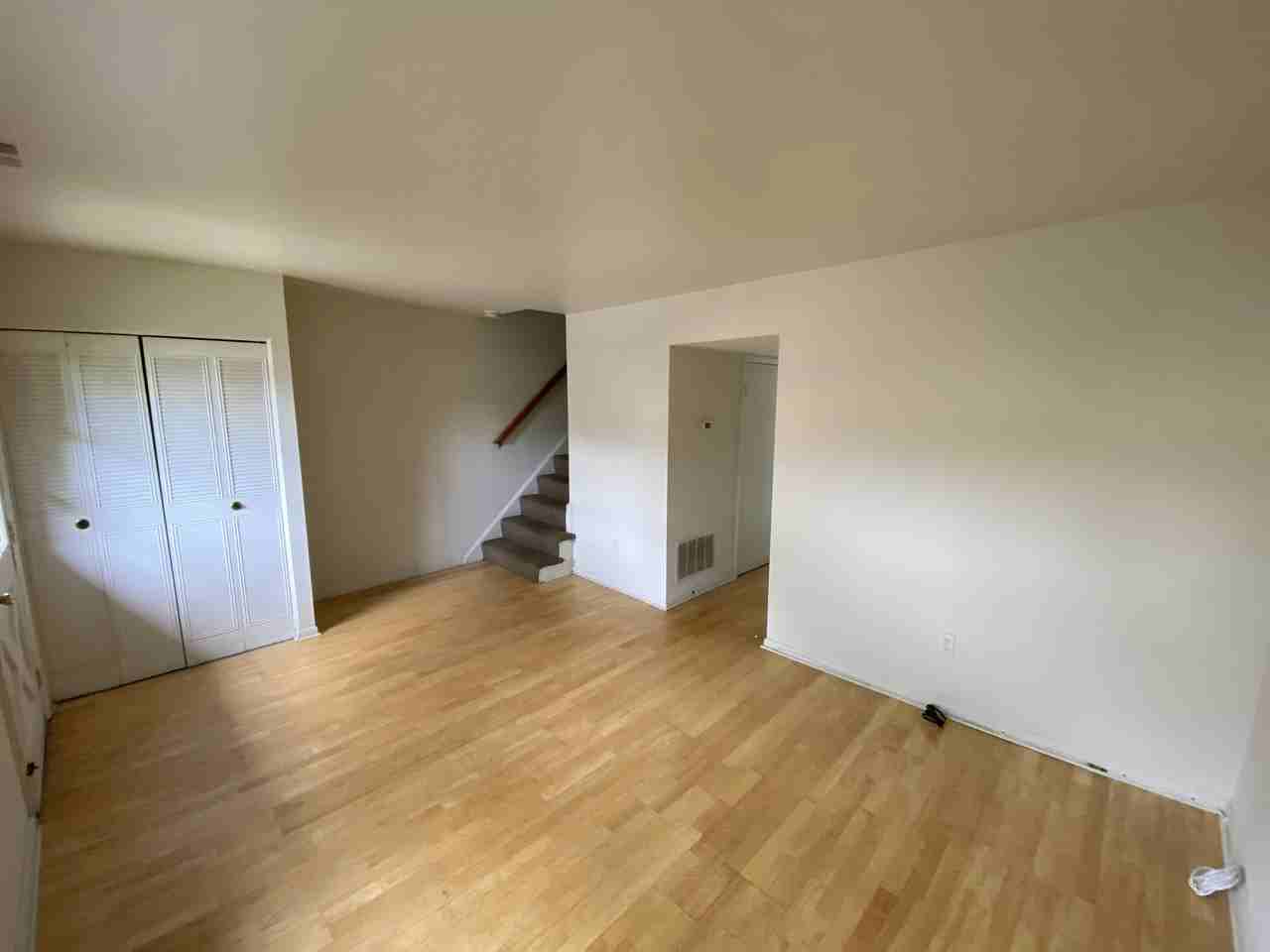 5209 Heritage Drive - Photo 3 of 28