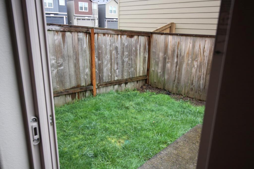 13102 Ne 26th St - Photo 3 of 35