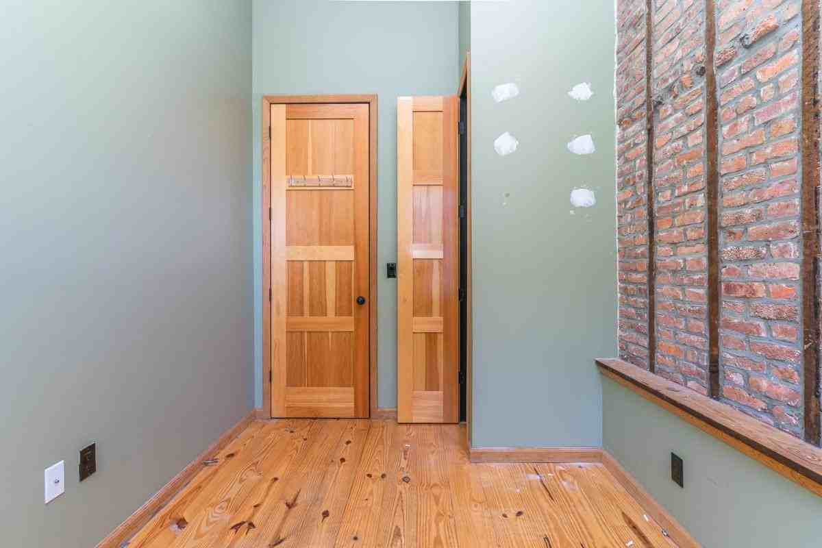 208 Starr St #2R - Photo 6 of 14