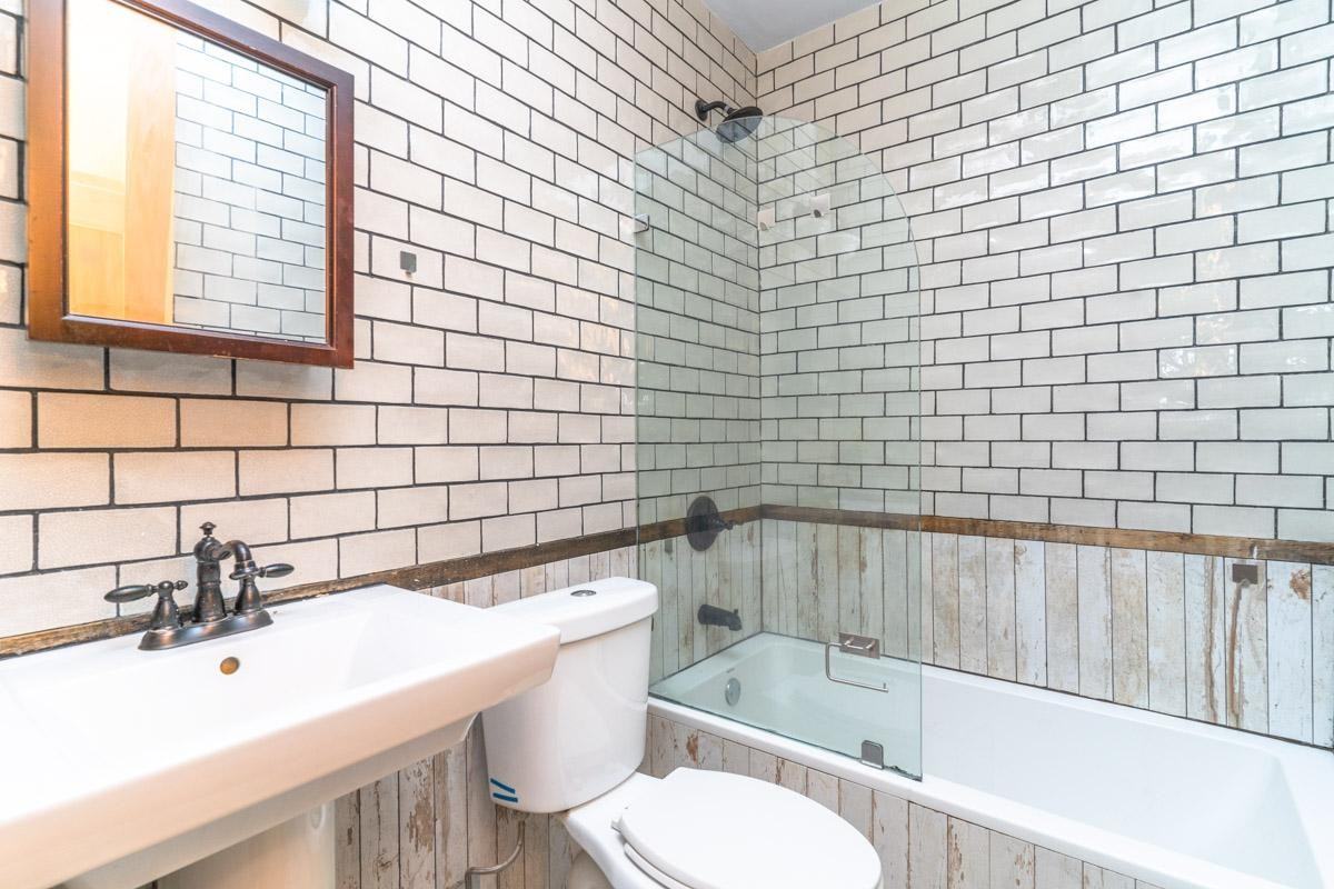 208 Starr St #2R - Photo 7 of 14