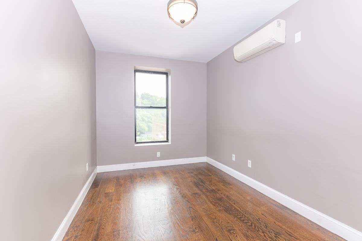 6080 Myrtle Ave #3G - Photo 4 of 6