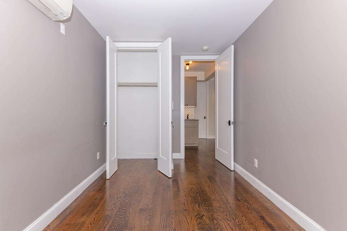6080 Myrtle Ave #3G - Photo 5 of 6