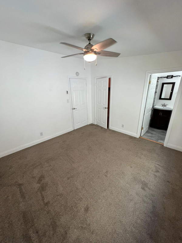 375 Bonair St #7 - Photo 3 of 9