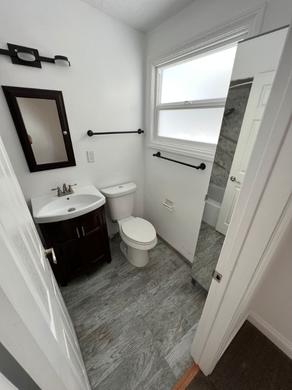 375 Bonair St #7 - Photo 4 of 9